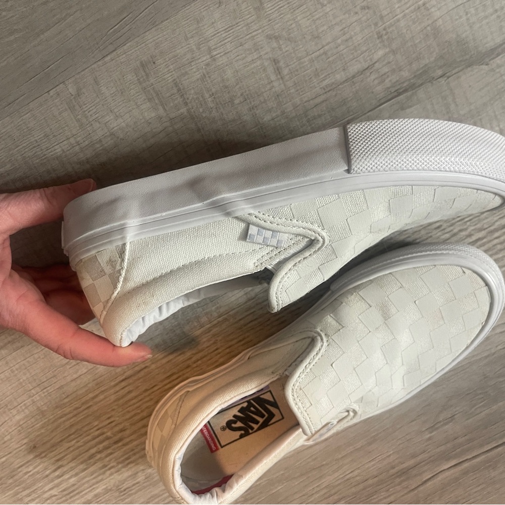 White checkered vans - Picture 2 of 4